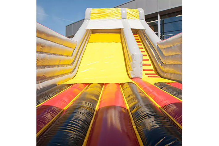 Giant outdoor inflatable fire truck FWD225