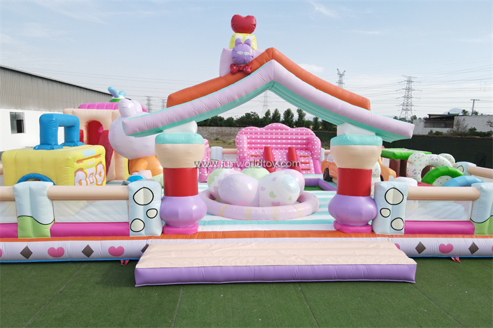 Rabbit’s Home Inflatable Fun City FWF134