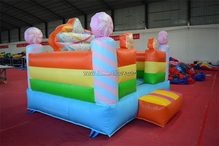 Candy Bounce House FWC395