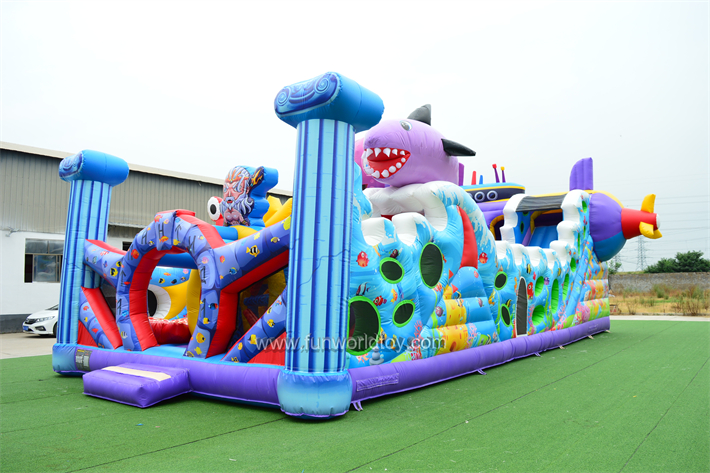 Sea World Inflatable Fun City FWF154