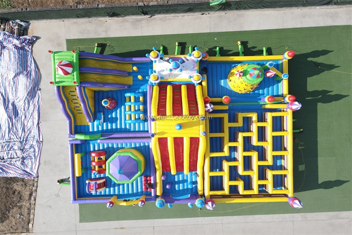 Fantasy Super Fun City FWF131