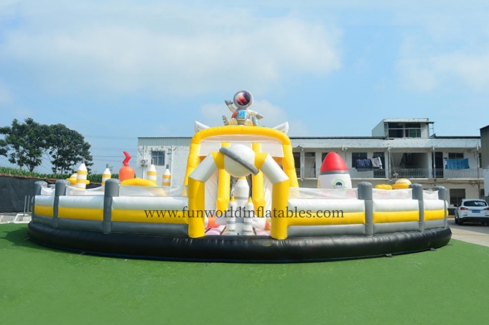 Space Astronaut Theme Amusement Park FWF182